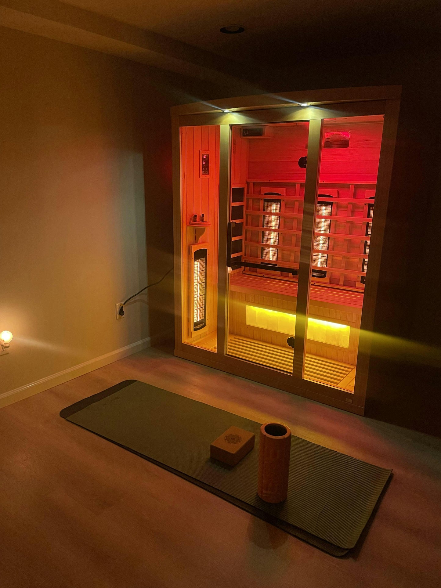 Vault Of Wellness 3 person Full Spectrum Infrared Sauna