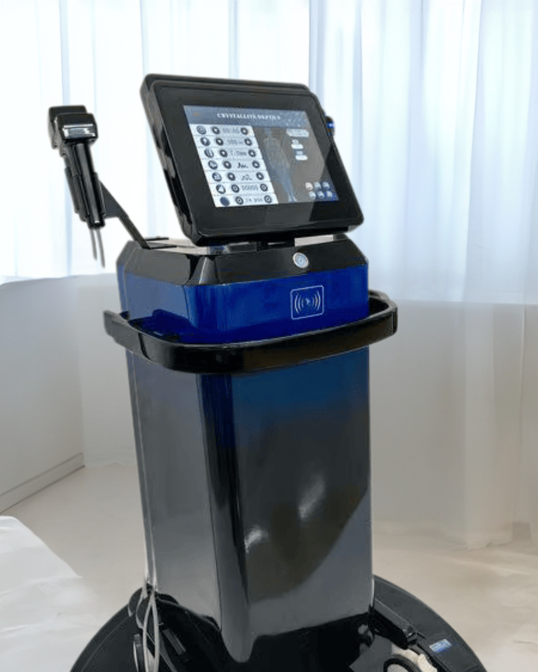 Vault Of Wellness Skin Lifting Radiofrequency Microneedling Machine